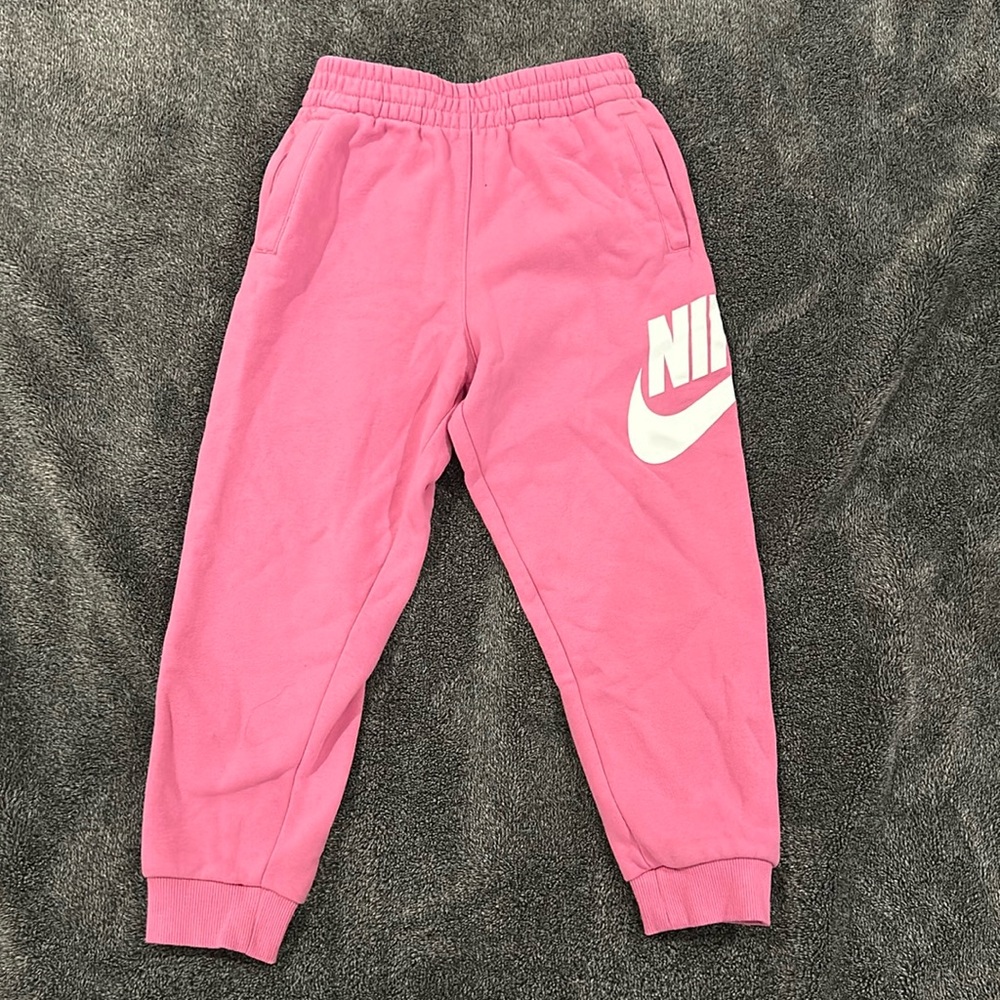 Nike. Sweat Pants. Pink. Size 6.